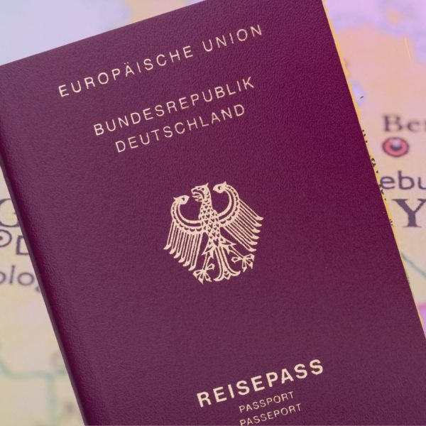 dual citizenship in germany and german passport